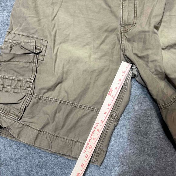 Levi's Men's Multiple Pockets Belt Loops Cargo Shorts Size W42 Khaki Medium Wash - Picture 4 of 7